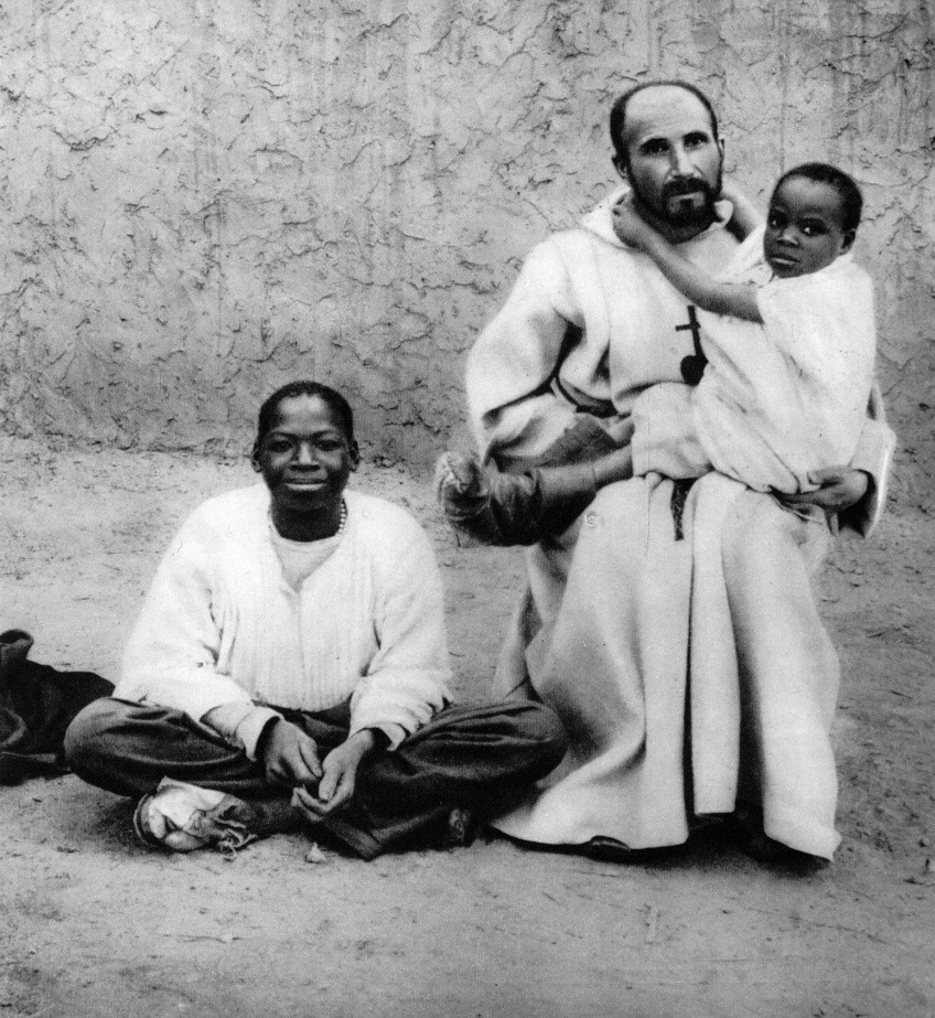 Foto de Carlos con algunos esclavos rescatados